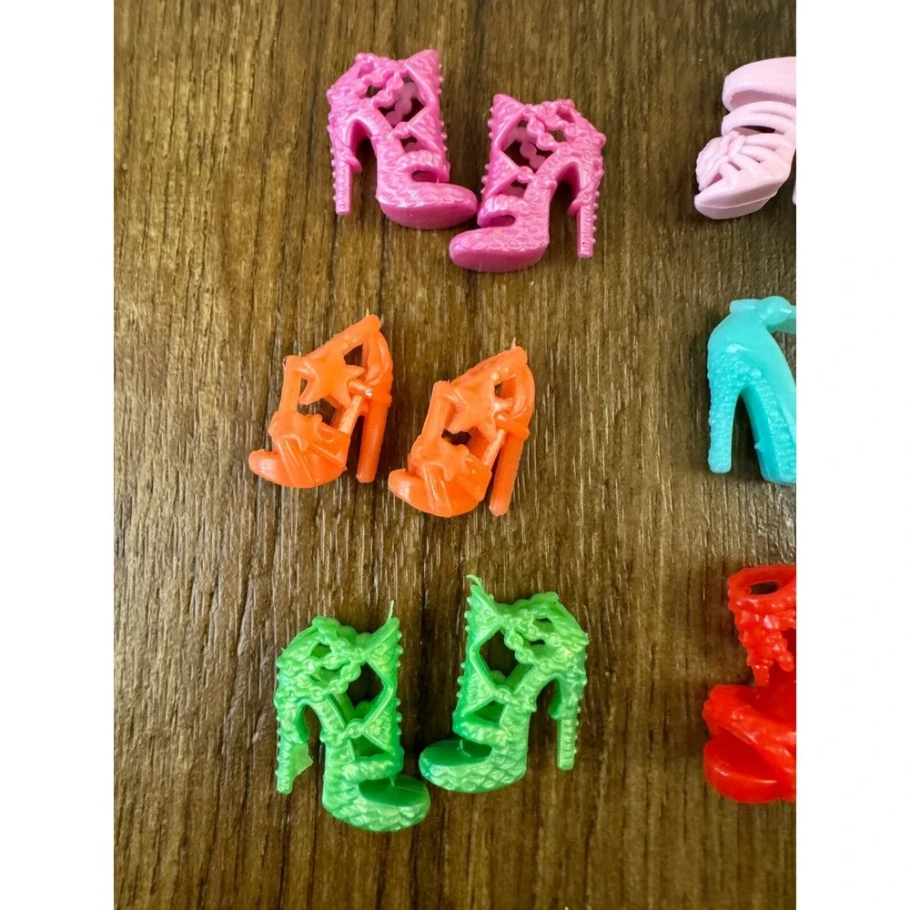 Fashion Doll Shoes Lot High Heels Pumps High Tops‎ Dressy Fashionistas Colorful